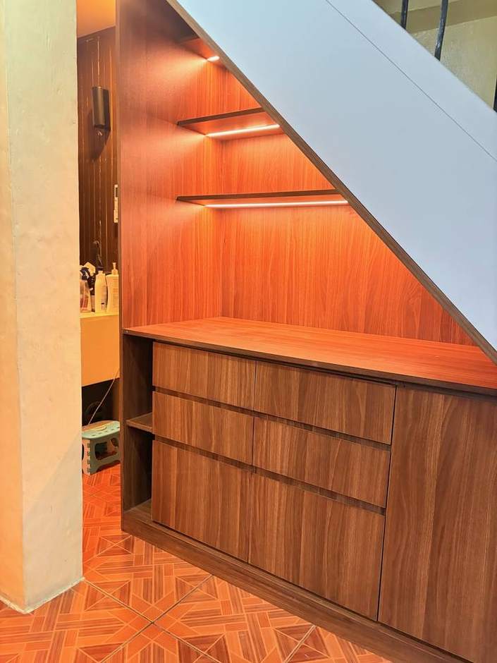understair26 photo 3